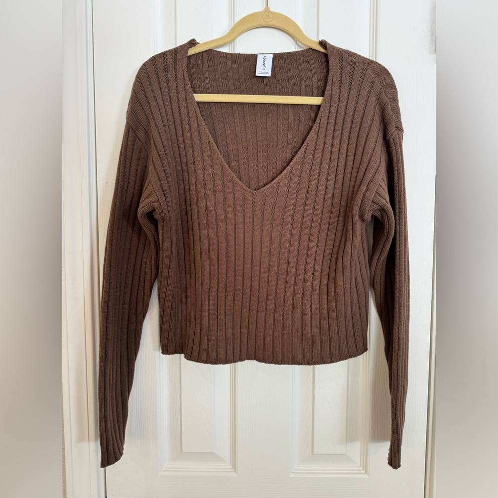 Brown Nordstrom Abound V-Neck Crop Sweater